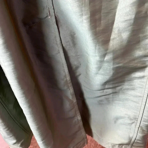 Iridescent rain jacket - Picture 7 of 8